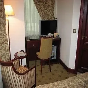 Blue Tower Hotel Beirut